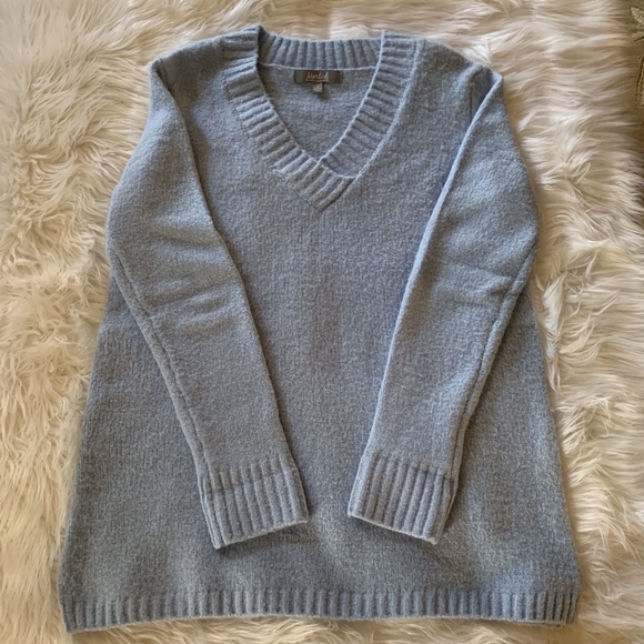Sweater, v-neck, long sleeve,, light blue, size M - Picture 1 of 5